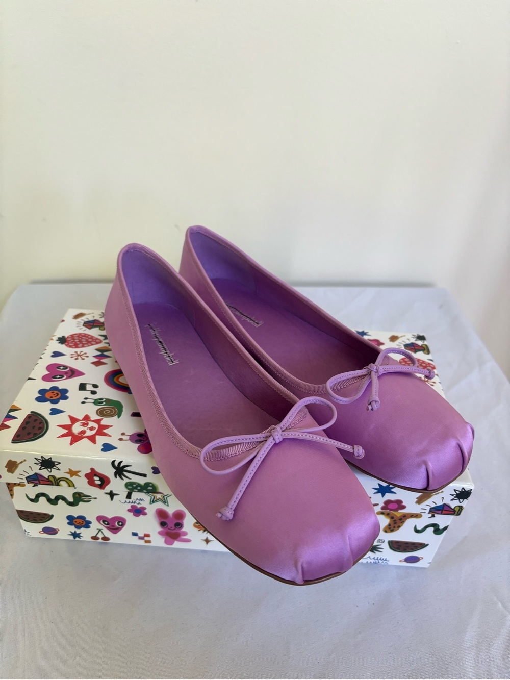 Jeffery Campbell Lilac Purple Satin Ballet Flats Sz 9 Womens New with box - Picture 5 of 6